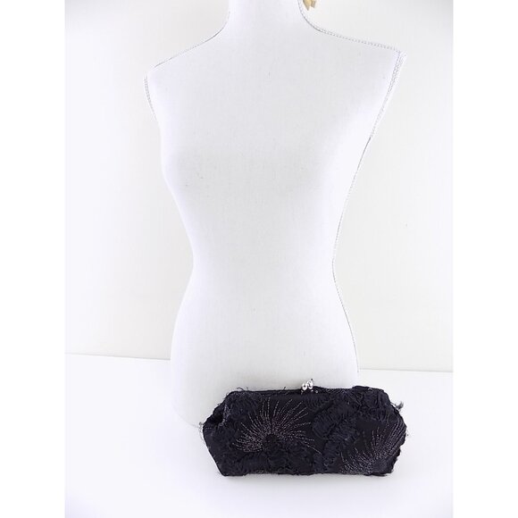 ADRIANNA PAPELL $76 SIA Black Clutch PURSE EMBROIDERED HANDBAG E27 - Picture 6 of 6